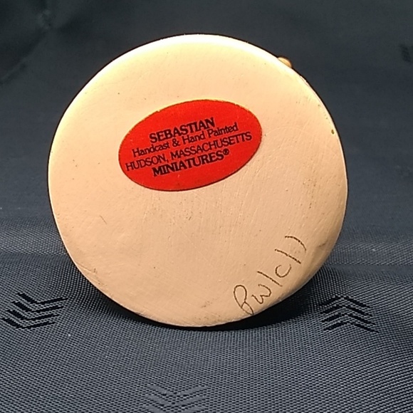 Sebastian Miniatures #6233 "Parade Rest" Figurine - Picture 8 of 8